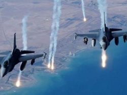 طائرات التحالف العربى تقصف مواقع تابعة لمليشيات الحوثيين وصالح فى العاصمة اليمنية صنعاء