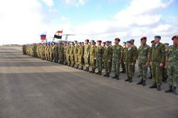 قوات المظلات المصرية والروسية تنفذان قفزة تدريبية مشتركة خلال تدريب (حماة الصداقة 2016 )