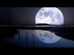 “القمر العملاق فى سماء العالم ” يظهر الليلة ظاهرة فلكية لن تتكرر قبل عام 2034