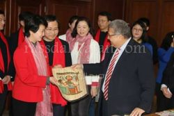 وزير التعليم العالي يستقبل المستشارة التعليمية بسفارة  ” الصين “