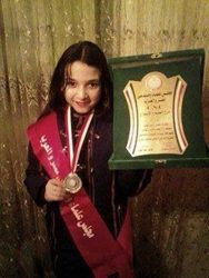تكريم “فرحه سعد”  أصغر سفيرة و حصولها على القلادة الذهبية من رابطة علماء ومبدعى مصر والعرب