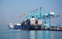 فتح بوغاز ميناءي الإسكندرية والدخيلة بعد تحسن الأحوال الجوية
