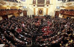 “سمير البهى” البرلمان تعدى على الدستور ودوره يقتصر على تنظيم إجراءات التقاضي