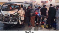 إصابة 22 شخصا فى تصادم أتوبيس عمال ومينى باص بطريق “إسماعيلية الصحراوى”