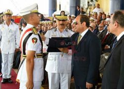 الرئيس السيسي  يصل الى قاعدة محمد نجيب العسكرية بمدينة الحمام.