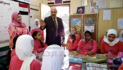 بالصور…وكيل ادارة النزهة التعليمية يشيد بسير العملية التعليمية بمدرسة نبيل الوقاد الاعدادية بنات