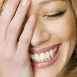الضحك طريقك للشفاء…الضحك نجاتك من الامراض