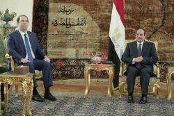 الرئيس المصري ورئيس الحكومة التونسية يبحثان الأزمة الليبية