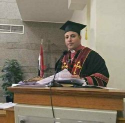 تكريم راعى كنيسة نهضة القداسة بعين شمس القس مودى أنور وحصوله على درجة الدكتوراة